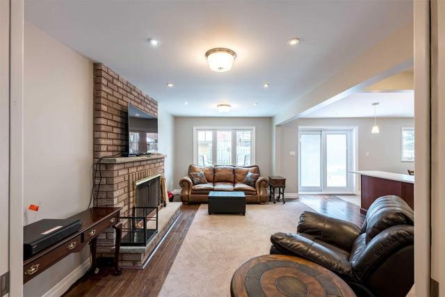 109 Alderwood St, House detached with 4 bedrooms, 4 bathrooms and 4 parking in Whitchurch Stouffville ON | Image 5