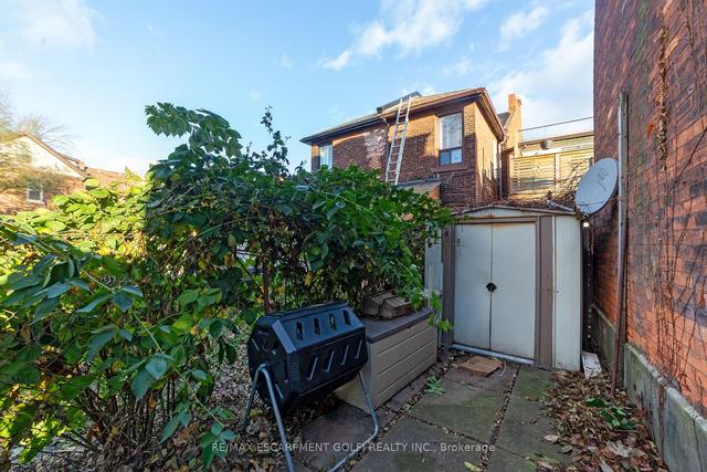 42 Colbourne St, House detached with 3 bedrooms, 2 bathrooms and 2 parking in Hamilton ON | Image 28
