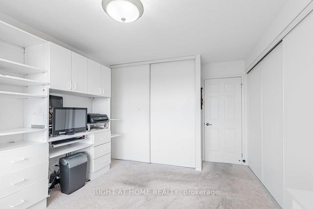 715 - 18 Concorde Pl, Condo with 2 bedrooms, 2 bathrooms and 1 parking in Toronto ON | Image 15