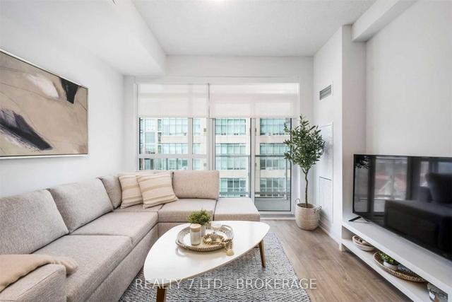 515 - 251 Manitoba St, Condo with 1 bedrooms, 1 bathrooms and 1 parking in Toronto ON | Image 4