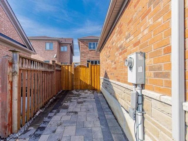 7 Maryterance Crt, House detached with 3 bedrooms, 4 bathrooms and 4 parking in Markham ON | Image 19