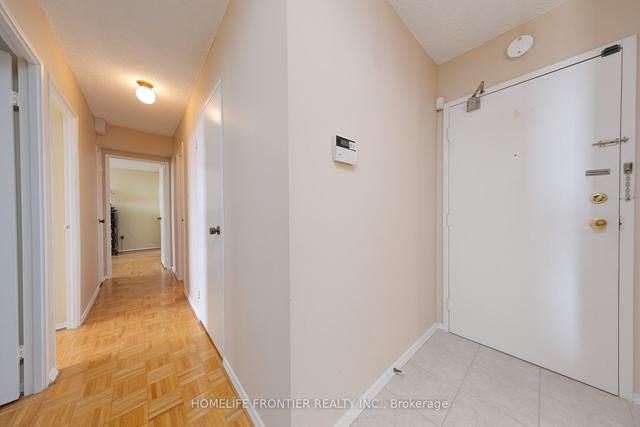 1102 - 205 Hilda Ave E, Condo with 3 bedrooms, 2 bathrooms and 1 parking in Toronto ON | Image 5
