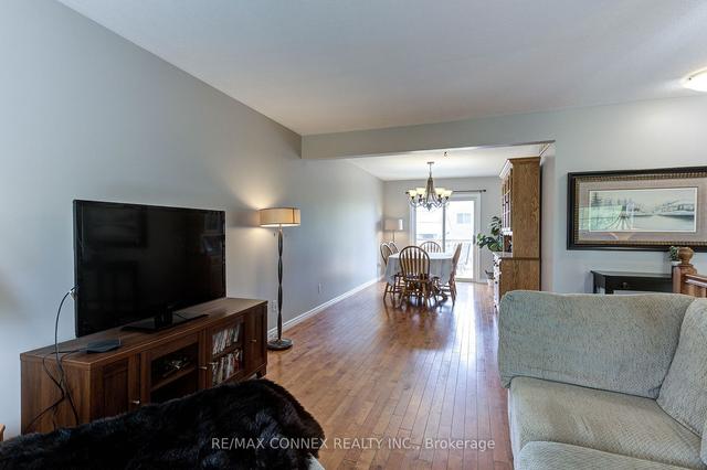 31 Peartree Cres, House detached with 3 bedrooms, 2 bathrooms and 5 parking in Guelph ON | Image 30