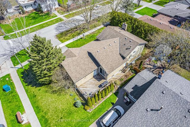 18 Victoria St, House detached with 3 bedrooms, 3 bathrooms and 6 parking in East Gwillimbury ON | Image 30