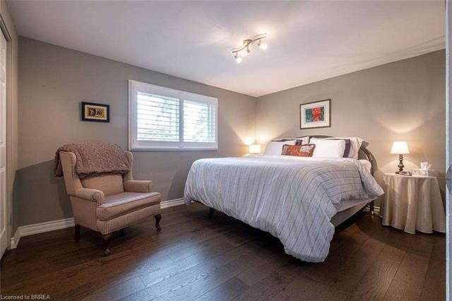 10 Japonica Cres, House detached with 4 bedrooms, 4 bathrooms and 5 parking in Brantford ON | Image 22