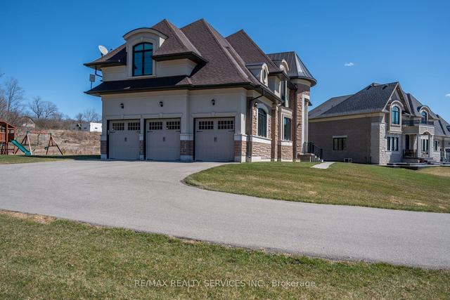 113 Robinson Preserve Crt, House detached with 6 bedrooms, 6 bathrooms and 13 parking in Caledon ON | Image 36