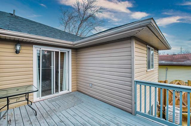 18 Rosedale Ave, House semidetached with 2 bedrooms, 2 bathrooms and 3 parking in St. Catharines ON | Image 27