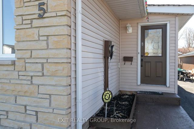 5 Panelas Cres, House detached with 3 bedrooms, 2 bathrooms and 6 parking in Quinte West ON | Image 23