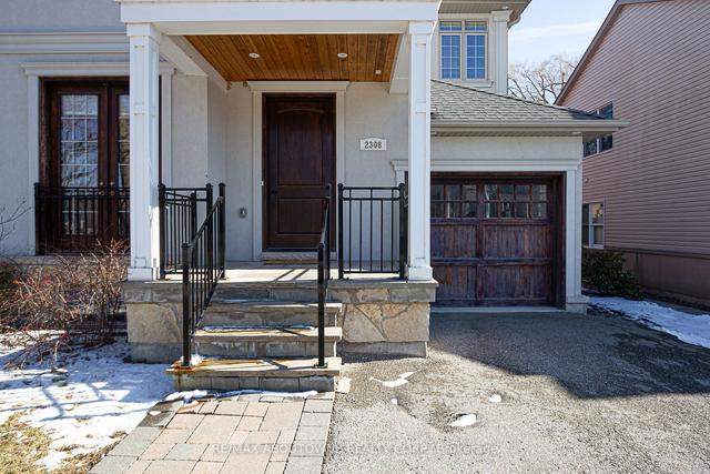 2308 Sovereign St, House semidetached with 3 bedrooms, 5 bathrooms and 4 parking in Oakville ON | Image 12