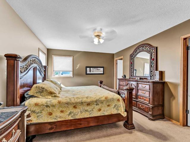 84 Sunset Crescent Sw, House detached with 4 bedrooms, 3 bathrooms and 2 parking in Medicine Hat AB | Image 23