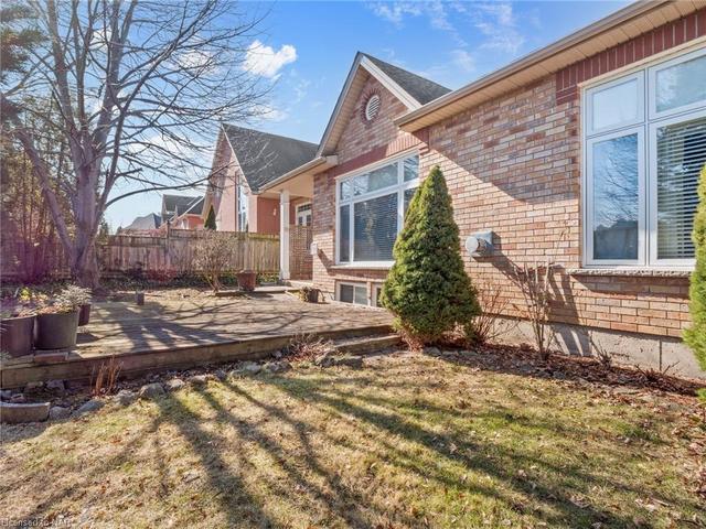 2290 Stonehaven Avenue, House attached with 2 bedrooms, 2 bathrooms and 6 parking in Niagara Falls ON | Image 21