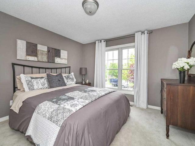 11 Vale Cres, House detached with 4 bedrooms, 3 bathrooms and 2 parking in Ajax ON | Image 15