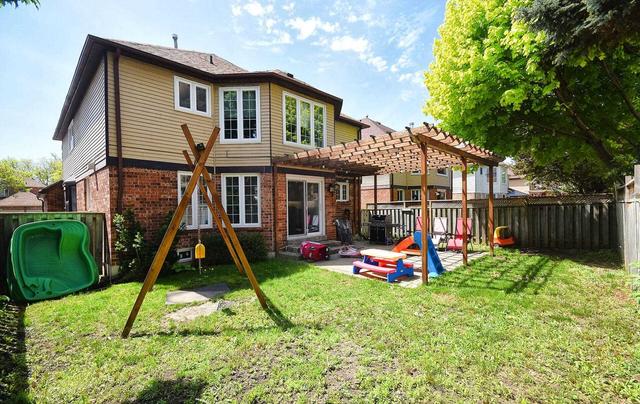 123 Colvin Cres, House detached with 4 bedrooms, 4 bathrooms and 4 parking in Vaughan ON | Image 35