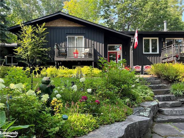 1215 Ronville Road, House detached with 6 bedrooms, 3 bathrooms and 8 parking in Lake of Bays ON | Image 23