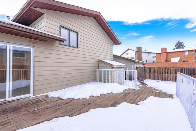 6720 Temple Drive Ne, House detached with 3 bedrooms, 2 bathrooms and 6 parking in Calgary AB | Image 23