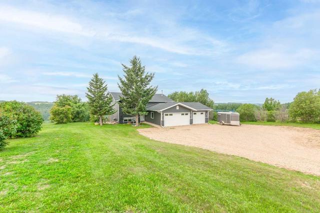 9 Cherry Lane, House detached with 4 bedrooms, 3 bathrooms and null parking in Vermilion River County AB | Image 32