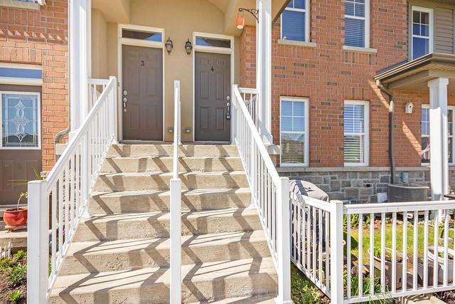 4 - 1380 Costigan Rd, Townhouse with 2 bedrooms, 3 bathrooms and 1 parking in Milton ON | Image 2