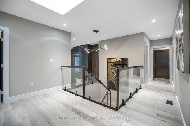 536 Sandmere Pl, House detached with 4 bedrooms, 6 bathrooms and 10 parking in Oakville ON | Image 21