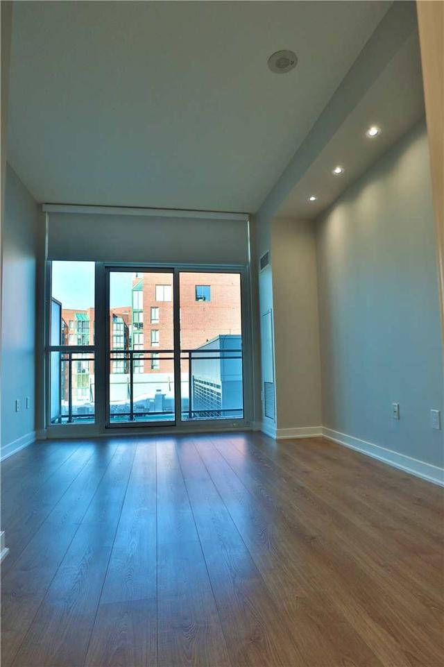 810 - 775 King St W, Condo with 2 bedrooms, 2 bathrooms and 1 parking in Toronto ON | Image 13