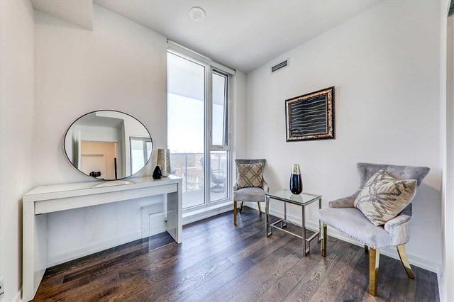 1604 - 20 Tubman Ave, Condo with 2 bedrooms, 2 bathrooms and 1 parking in Toronto ON | Image 2