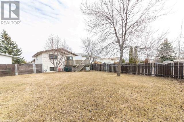 2804 57a Avenue, House detached with 4 bedrooms, 2 bathrooms and 2 parking in Lloydminster (Part) AB | Image 30