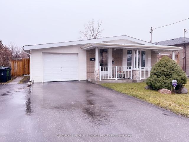 11 Checker Crt, House detached with 3 bedrooms, 2 bathrooms and 4 parking in Toronto ON | Image 12