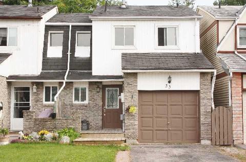 33 Robin Crt, House semidetached with 3 bedrooms, 2 bathrooms and 1 parking in Barrie ON | Image 1