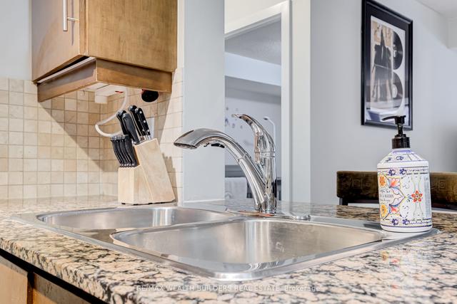 717 - 20 Blue Jays Way, Condo with 2 bedrooms, 2 bathrooms and 0 parking in Toronto ON | Image 8