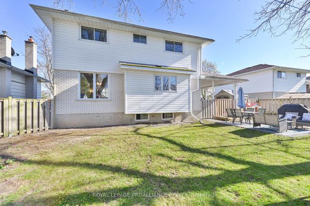 642 Bridge St E, House detached with 4 bedrooms, 2 bathrooms and 5 parking in Belleville ON | Image 32