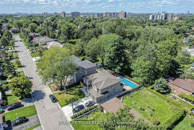 20 Chatterton Blvd, House detached with 5 bedrooms, 5 bathrooms and 6 parking in Toronto ON | Image 35