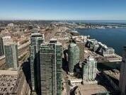 Sph201 - 88 Harbour St, Condo with 2 bedrooms, 3 bathrooms and 1 parking in Toronto ON | Image 1