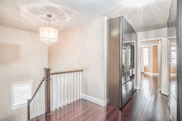 628 Orange Walk Cres, House detached with 5 bedrooms, 5 bathrooms and 8 parking in Mississauga ON | Image 11