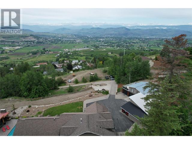 725 Cypress Drive, House detached with 5 bedrooms, 3 bathrooms and 16 parking in Coldstream BC | Image 95