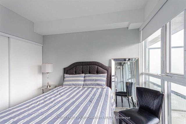 2508 - 290 Adelaide St W, Condo with 1 bedrooms, 1 bathrooms and 1 parking in Toronto ON | Image 4