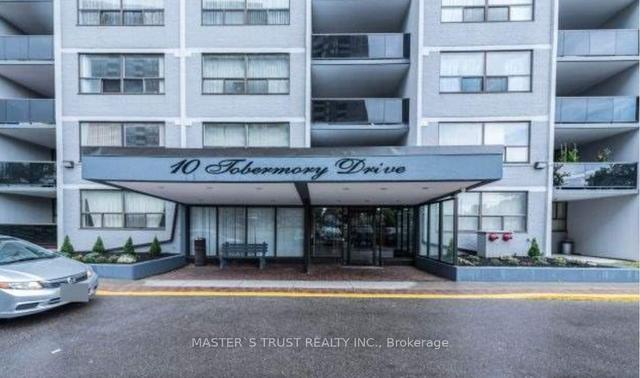 707 - 10 Tobermory Dr, Condo with 3 bedrooms, 2 bathrooms and 1 parking in Toronto ON | Image 2