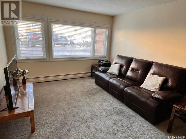 2 - 4341 Rae Street, Condo with 2 bedrooms, 1 bathrooms and null parking in Regina SK | Image 4