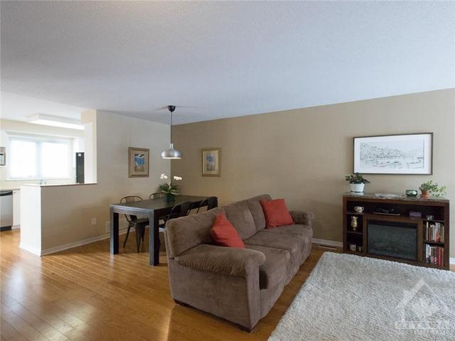 110 Keltie Private, House attached with 2 bedrooms, 2 bathrooms and 1 parking in Ottawa ON | Image 8