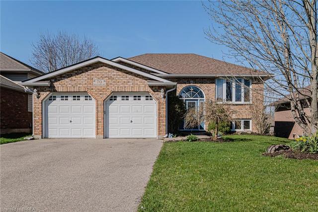 70 Daugaard Avenue, House detached with 3 bedrooms, 2 bathrooms and 4 parking in Brant ON | Image 1