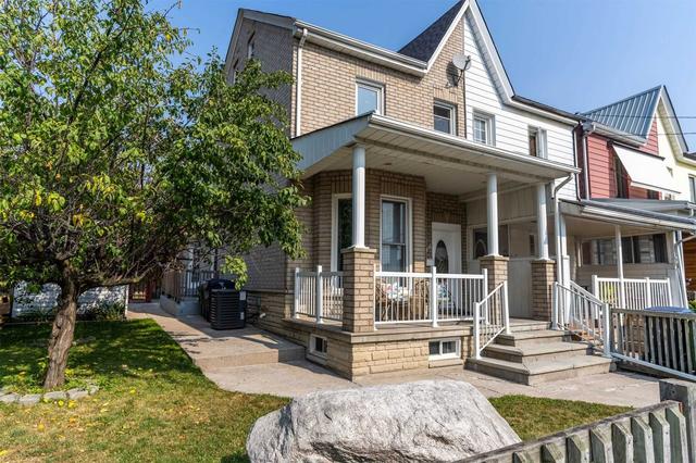 46 Gordon St, House semidetached with 3 bedrooms, 3 bathrooms and 4 parking in Toronto ON | Image 1