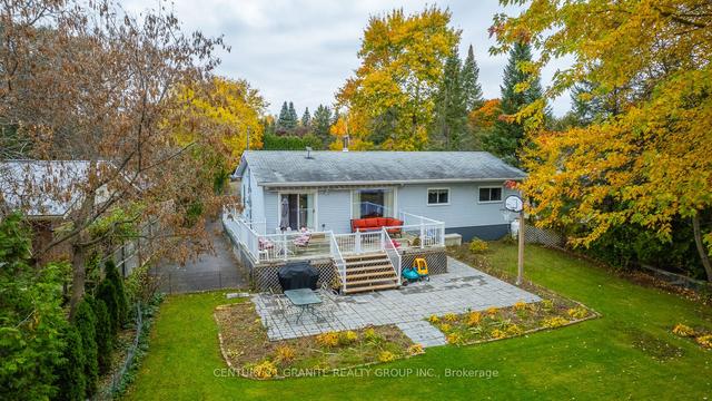 177 Beehive Dr, House detached with 3 bedrooms, 2 bathrooms and 7 parking in Kawartha Lakes ON | Image 9