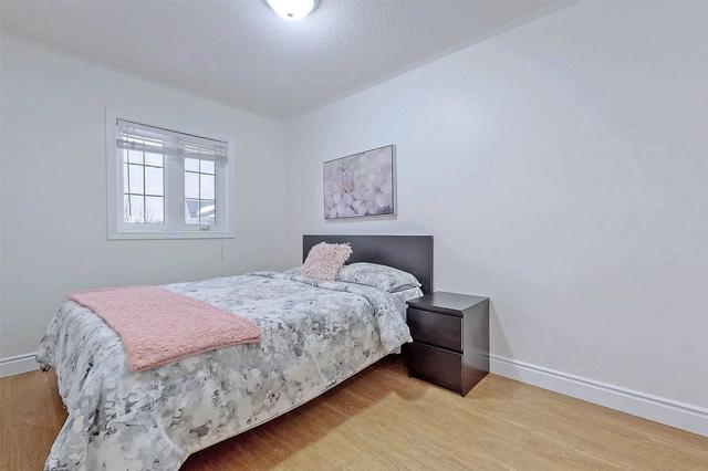 136 Calm Waters Cres, House semidetached with 3 bedrooms, 4 bathrooms and 2 parking in Brampton ON | Image 15