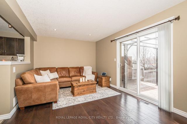 270 Severn Dr, House attached with 3 bedrooms, 3 bathrooms and 2 parking in Guelph ON | Image 23