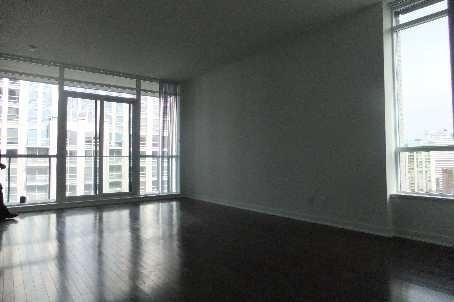 2706 - 770 Bay St, Condo with 2 bedrooms, 2 bathrooms and 1 parking in Toronto ON | Image 24