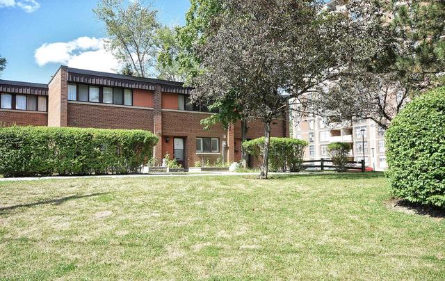 2 - 347 Driftwood Ave, Townhouse with 3 bedrooms, 2 bathrooms and 2 parking in Toronto ON | Image 20