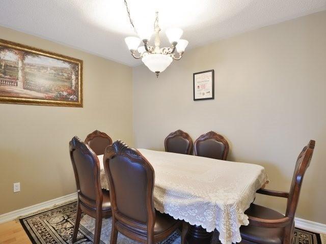 42 Domenico Cres, House detached with 3 bedrooms, 4 bathrooms and 3 parking in Brampton ON | Image 6