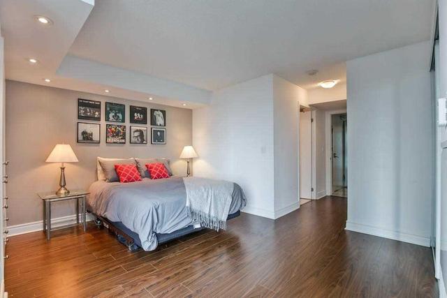 Lph1571 - 209 Fort York Blvd, Condo with 2 bedrooms, 2 bathrooms and 1 parking in Toronto ON | Image 11