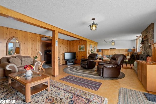 3143 Concession 10 Nottawasaga Road S, House attached with 5 bedrooms, 3 bathrooms and 17 parking in Clearview ON | Image 38