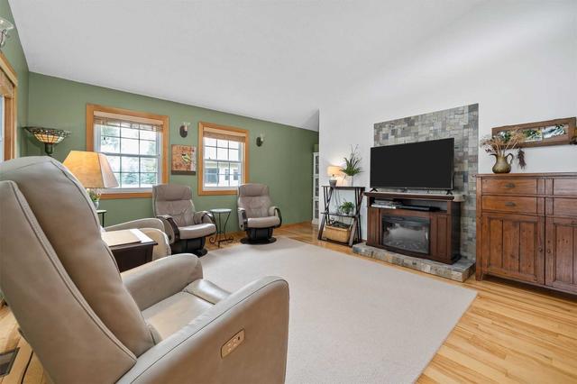 12 Goldrock Rd, House detached with 1 bedrooms, 2 bathrooms and 5 parking in Kawartha Lakes ON | Image 6