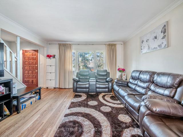 303 Bogert Ave, House detached with 4 bedrooms, 2 bathrooms and 3 parking in Toronto ON | Image 39