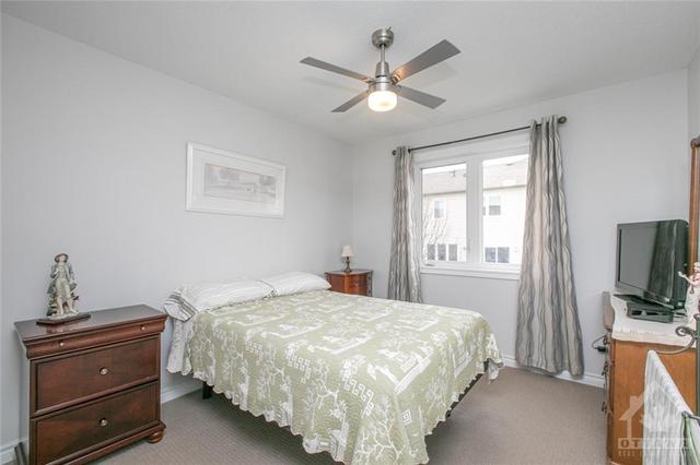 206 Aquilo Crescent, Townhouse with 3 bedrooms, 3 bathrooms and 2 parking in Ottawa ON | Image 23